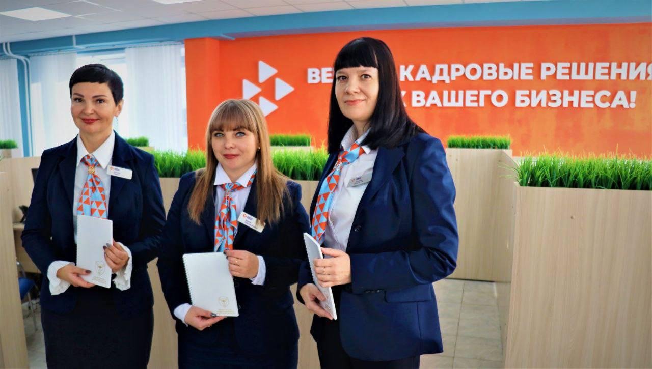 Почти 7,7 млн рублей получили в 2024 году жители Иркутской области от Кадрового центра на открытие бизнеса