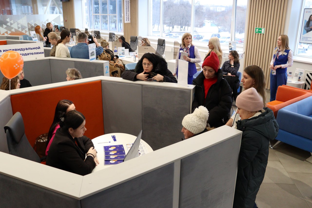 Каждая шестая участница липецкой ярмарки высоких зарплат получила приглашение на повторное собеседование
