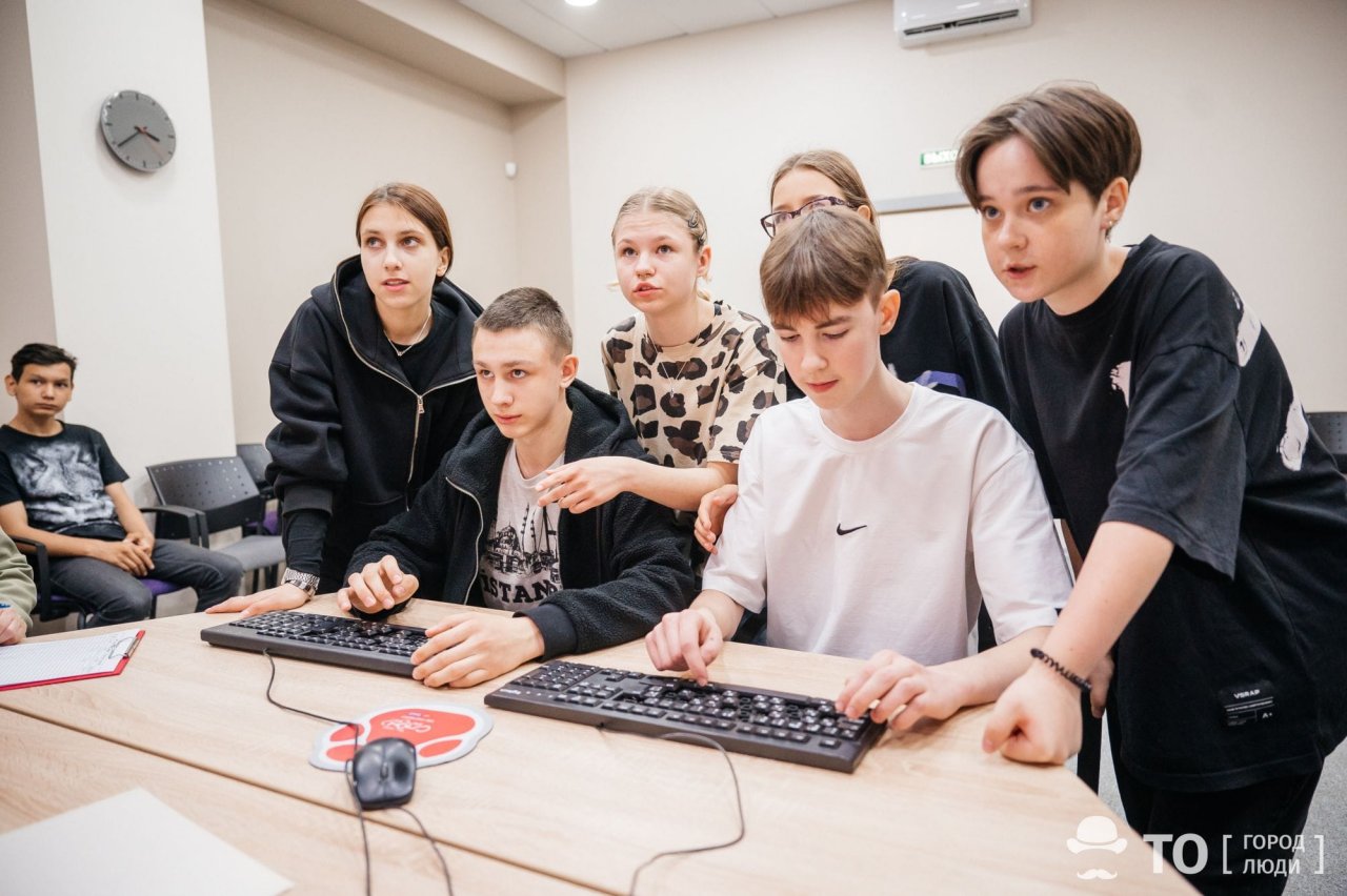 600 школьников приняли участие в томском профориентационном проекте службы занятости «ИТ-Старт»