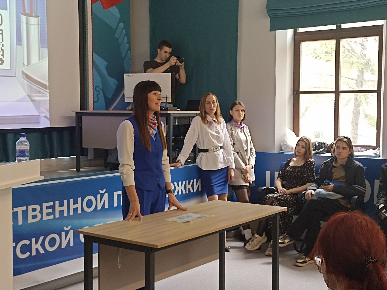 Более 500 иркутских подростков прошли собеседования на Ярмарке вакансий летней занятости