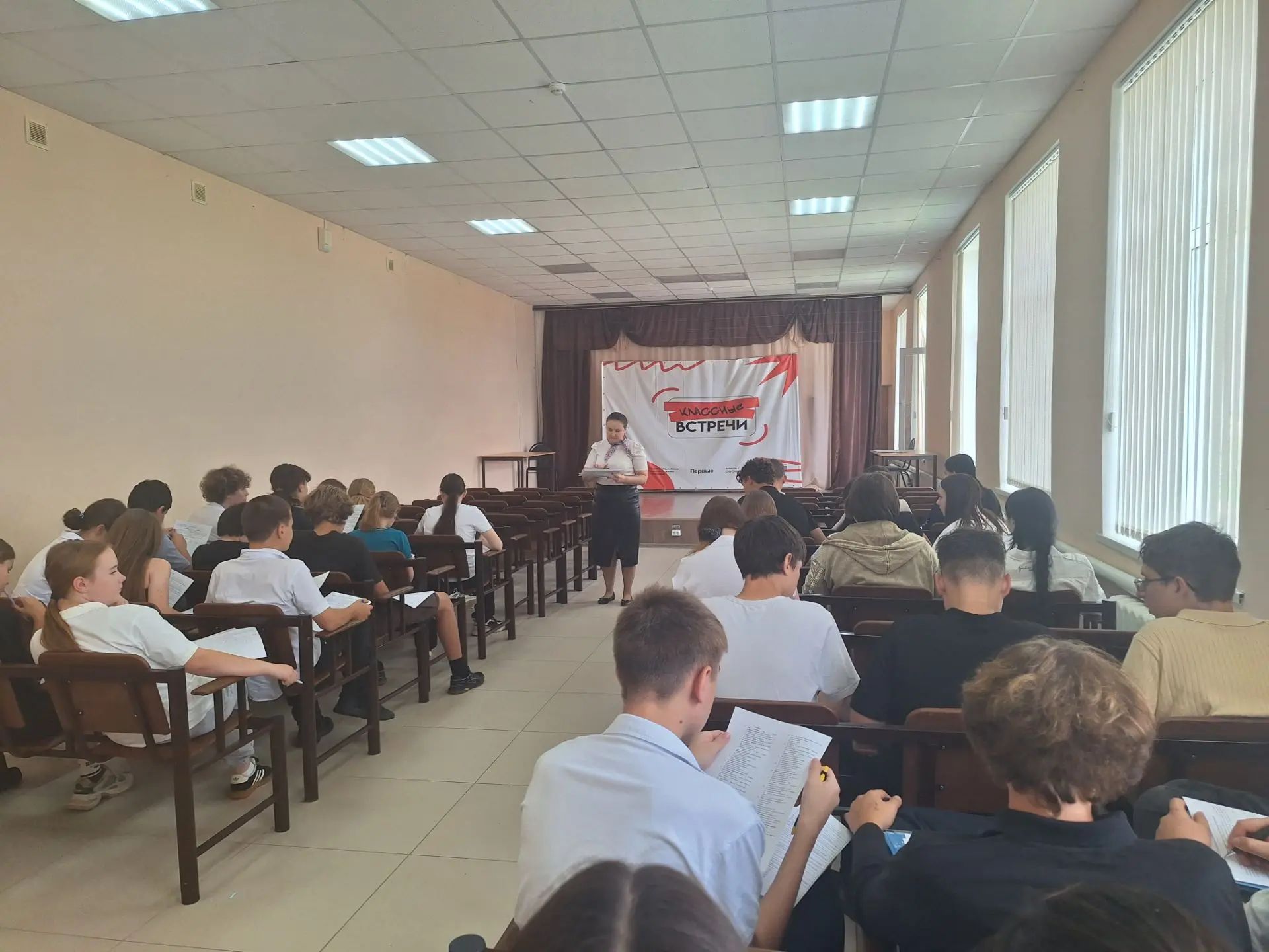 Более 1,3 тыс. школьников Адыгеи прошли профориентацию в Кадровом центре в этом году