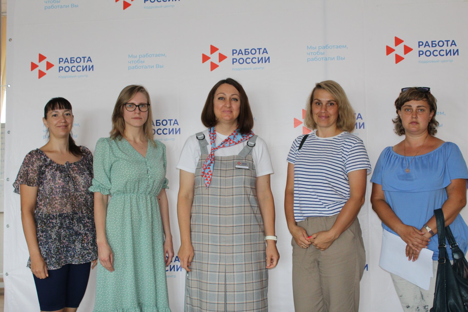 От плиты и пеленок – на новую работу: центры занятости Липецкой области помогают мамам после декрета
