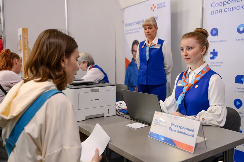 Пять тысяч жителей Красноярского края с начала года направила на обучение для трудоустройства СЗН