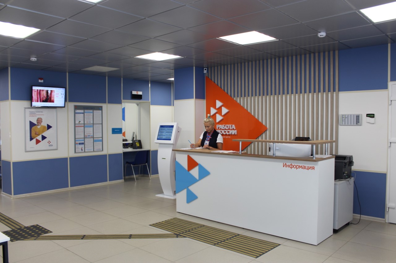 13,4 тыс. жителей Ленинградской области нашли новую работу в 2022 году при содействии службы занятости