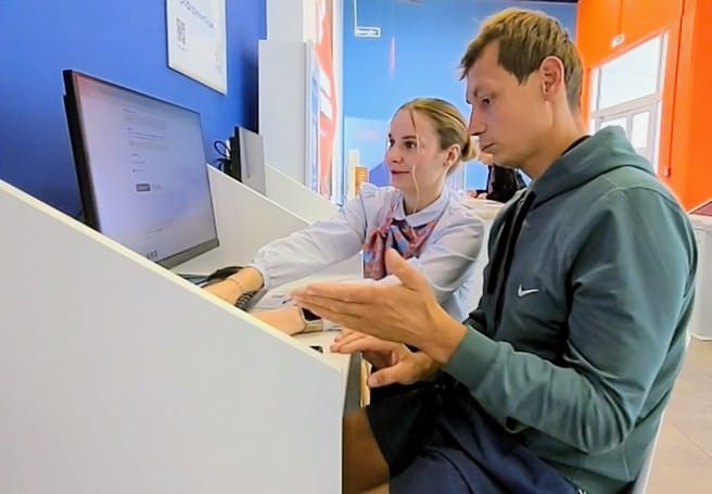 Каждый второй выпускник колледжей Омской области в этом году нашел работу благодаря Кадровому центру