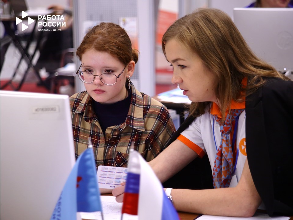 Около 2,5 тыс. школьников Пермского края нашли работу на лето через службу занятости