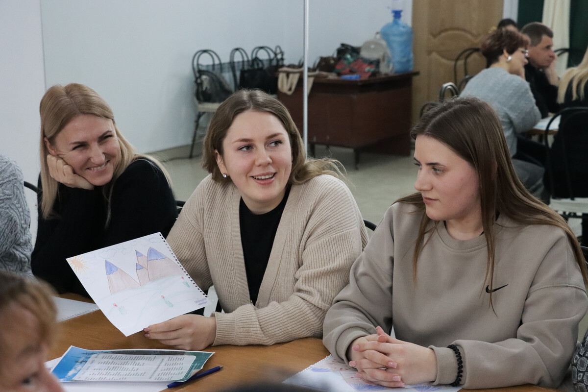 12 специалистов Кадрового центра Мелитополя пройдут обучение русскому жестовому языку