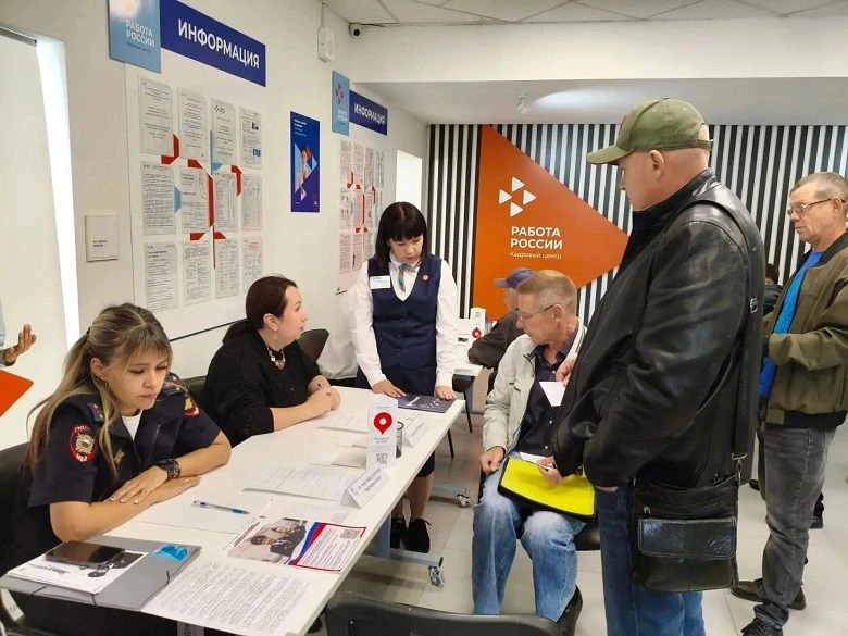 188 соискателей Удмуртии пригласили на работу в ходе специализированной ярмарки вакансий для мужчин