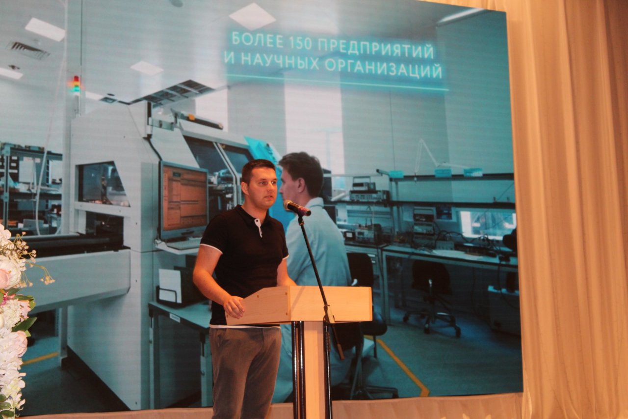 Более 1,5 тыс. вакансий представили жителям Новосибирской области на презентации предприятий