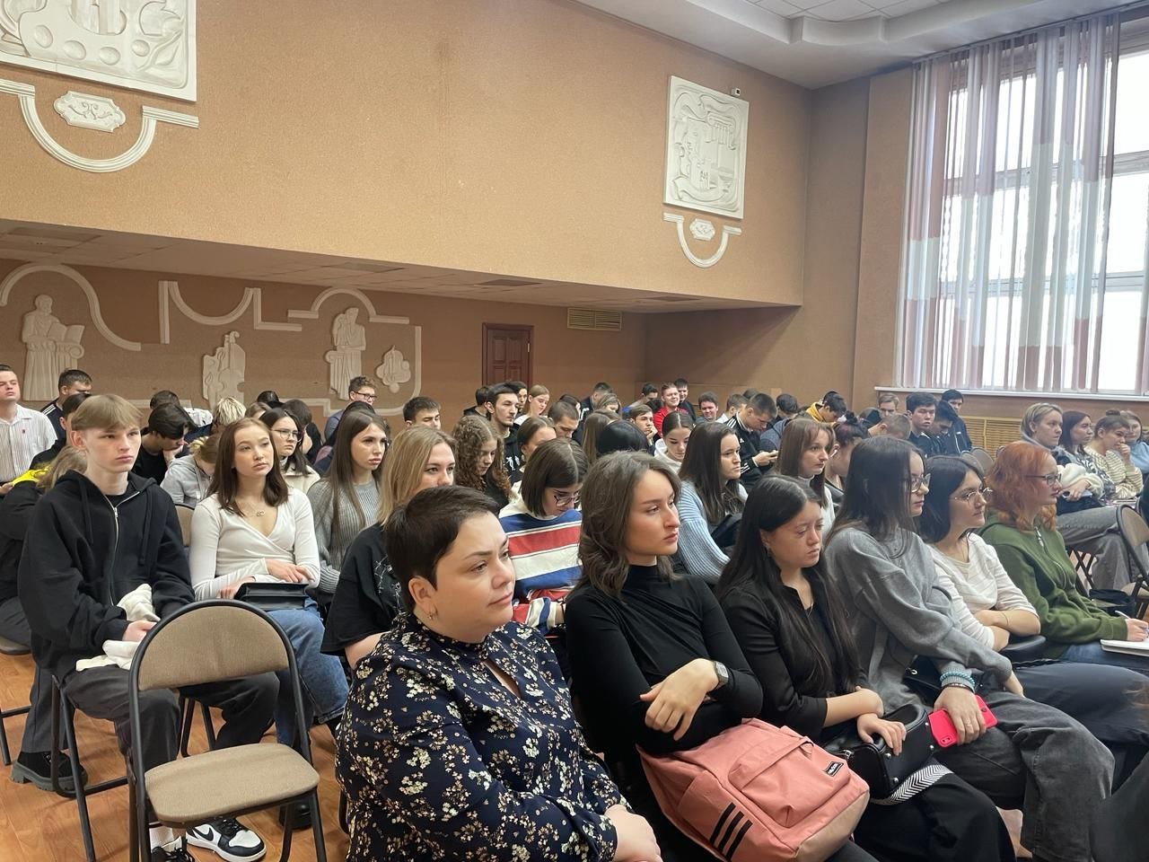 Филиалы кадрового центра Иркутской области организовали первые в этом году профтуры