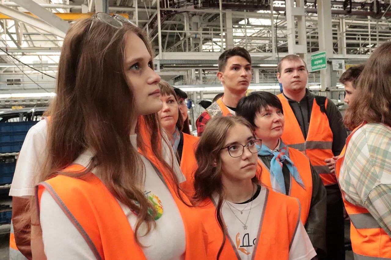Около 300 сотрудников наняли предприятия Ульяновской области благодаря новому формату работы СЗН