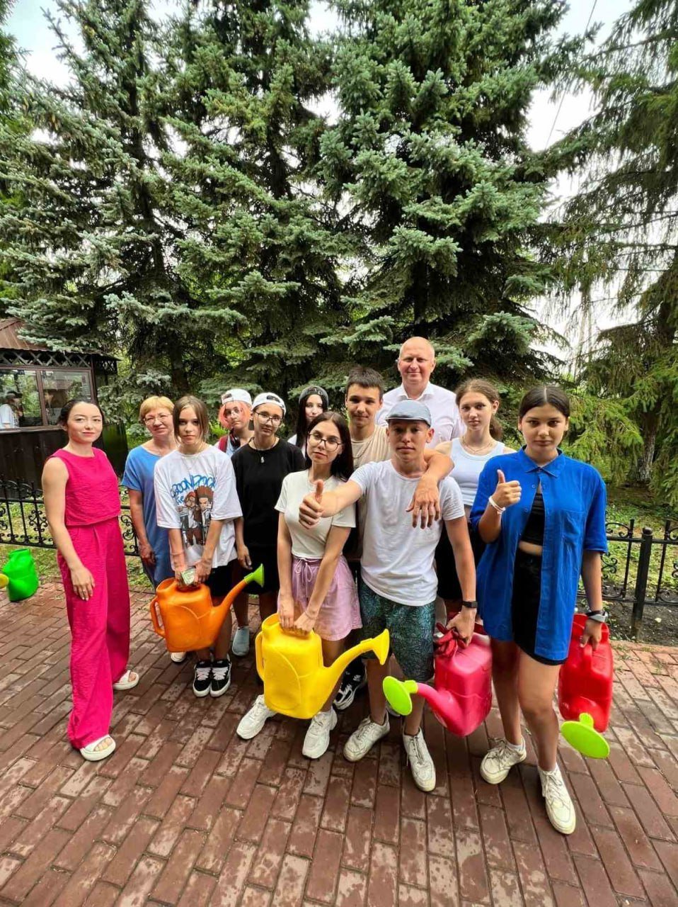 Порядка пяти тысяч школьников Ульяновской области временно трудоустроились на летних каникулах