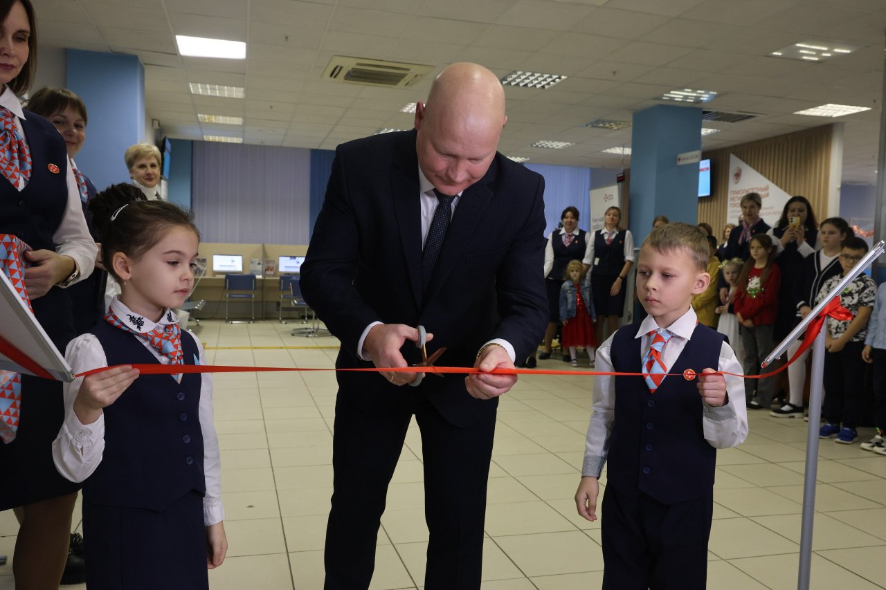 Сотрудники Кадрового центра Великого Новгорода могут приходить на работу с детьми