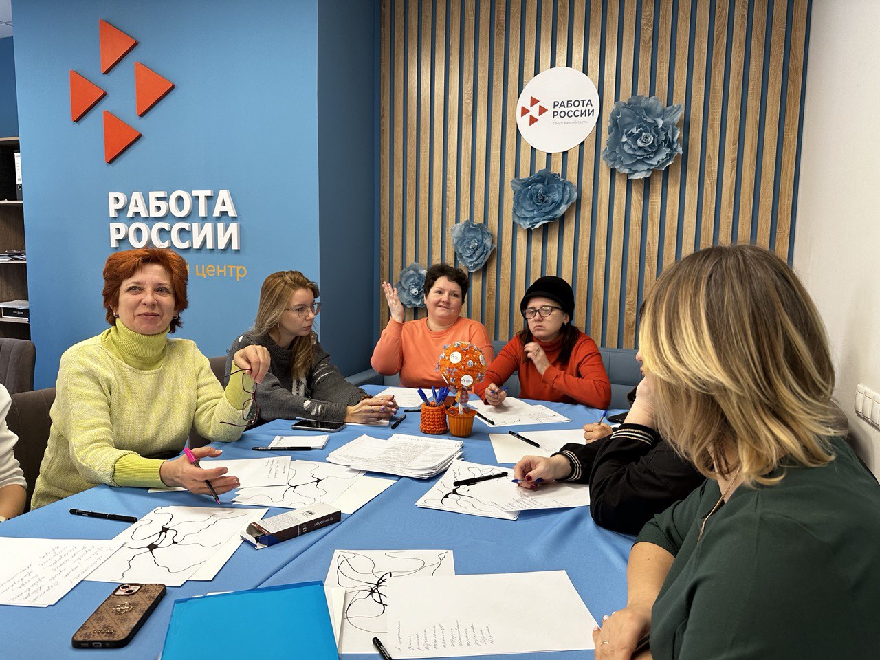 54 участницы женского клуба при Кадровом центре Тверской области нашли работу в этом году
