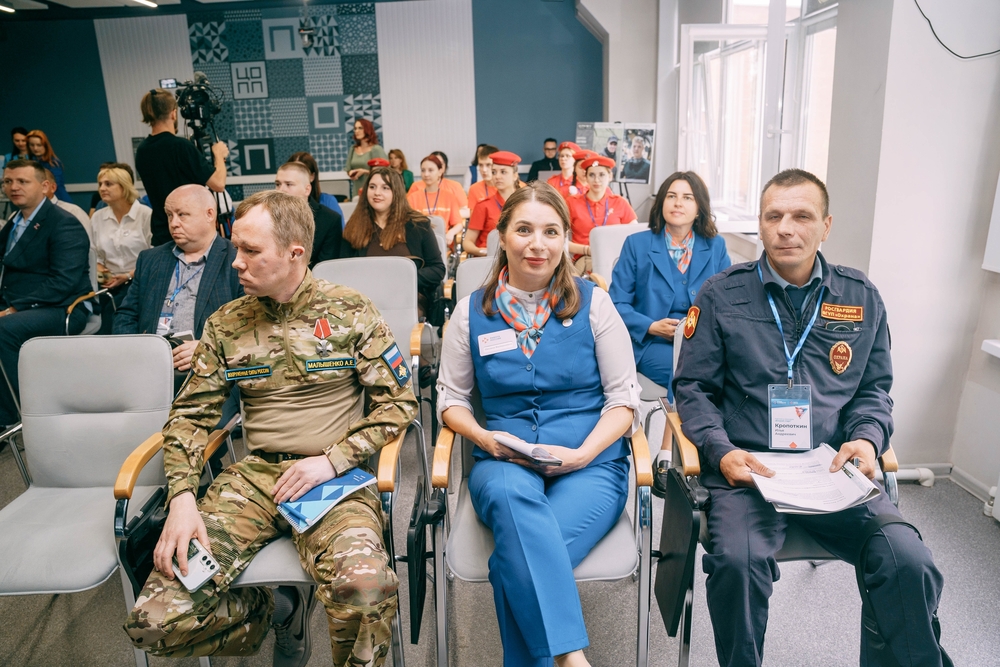Более 30 участников клубов для ветеранов СВО трудоустроил Кадровый центра Владимирской области